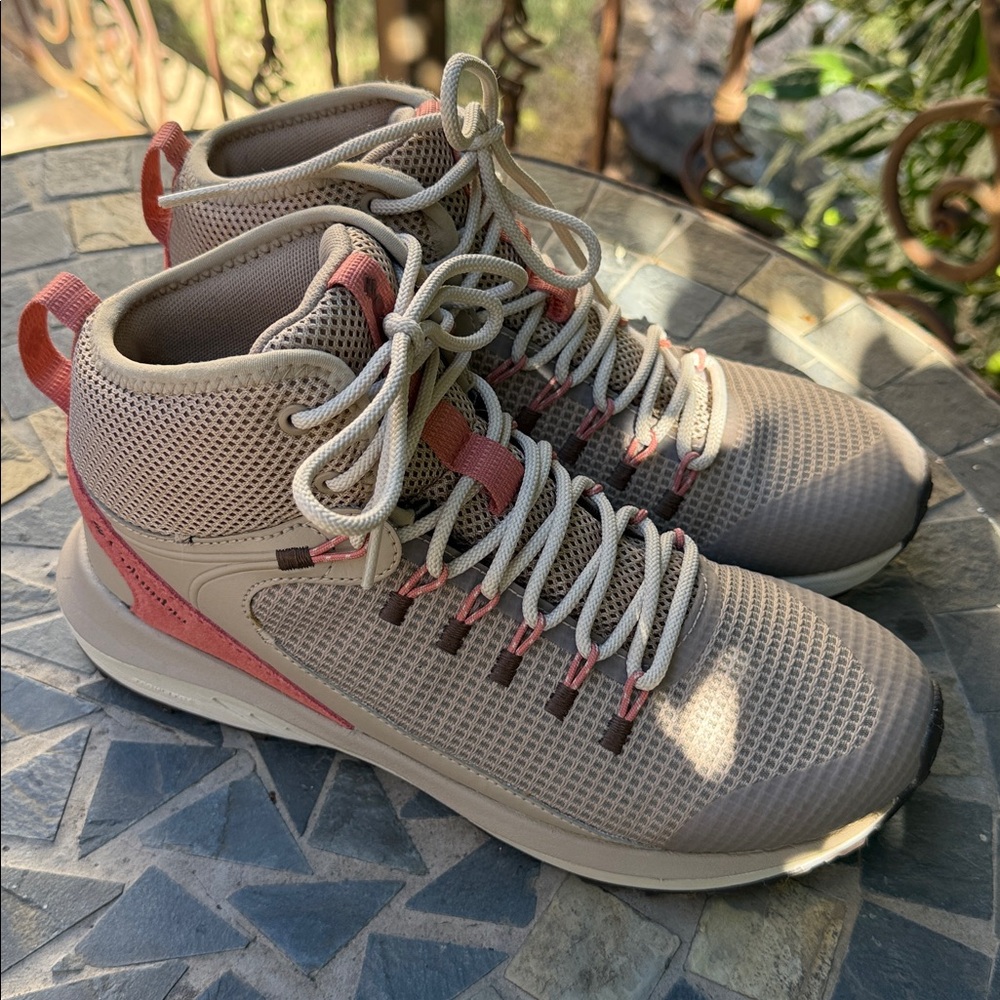Columbia Women's Beige and Peach Hiking Sneakers. Like new